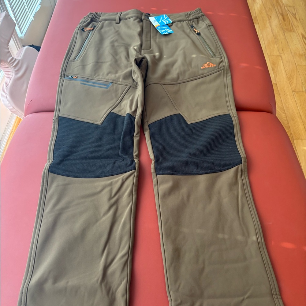 Green and Black Cargo Pants with Knee Reinforcement